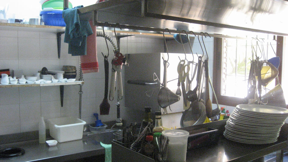 En venta local comercial/restaurante en Rincón de la Victoria